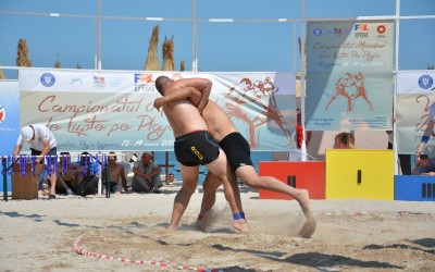 Campionatul mondial de lupte pe plaja 2015